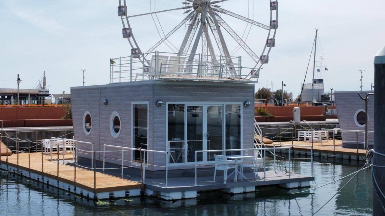 House Boat Rimini Resort in Rimini, Rimini Provinz