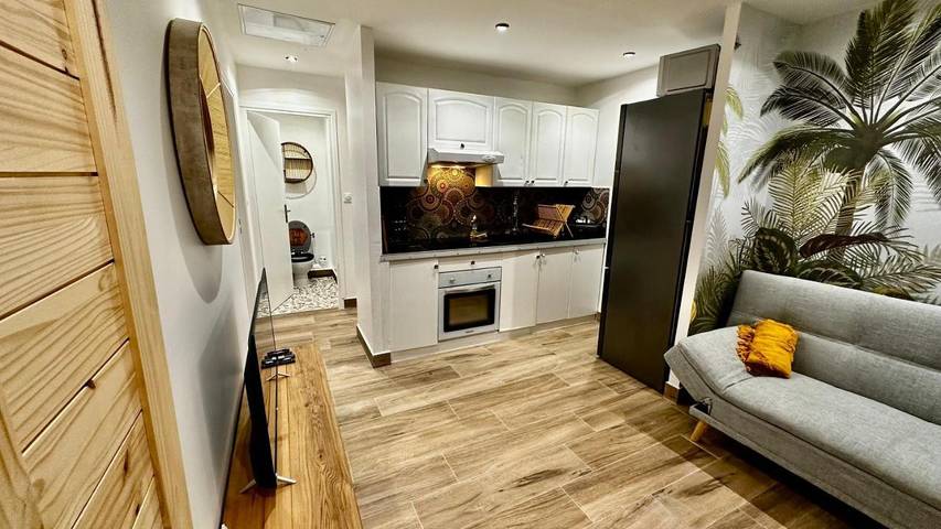 Gîte pour 8 personnes, avec vue et terrasse dans Plage de Petite Anse - 3