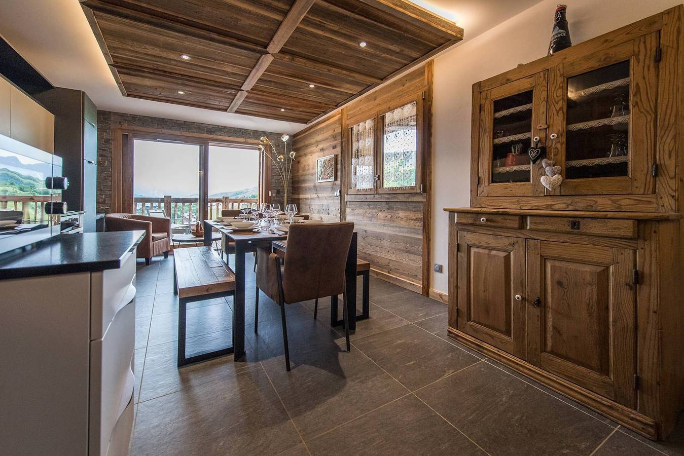 Ganze Wohnung, Large apartment in old wood on the slopes, panoramic view - up to 9 guests in La Toussuire, Fontcouverte-la-Toussuire