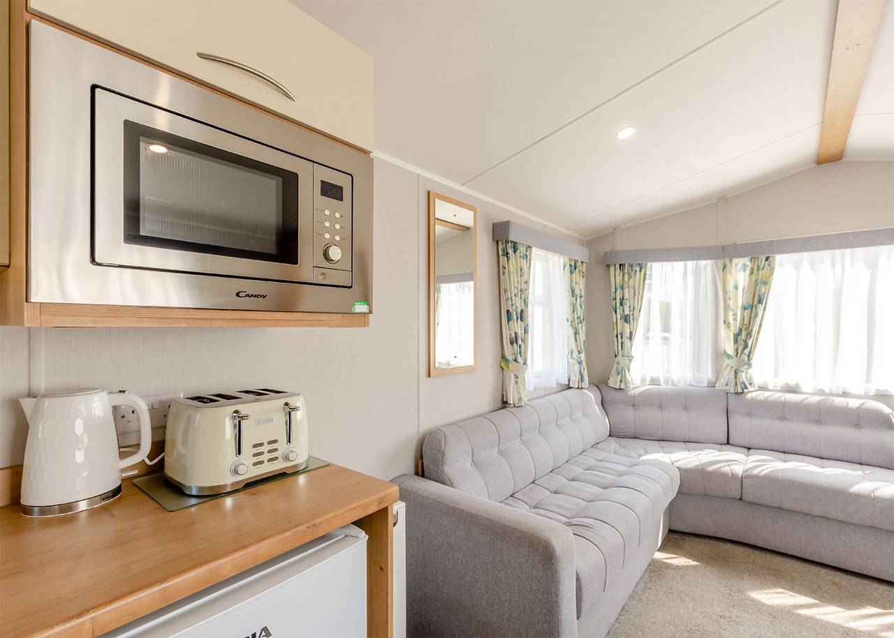 Bronze 3 Bedroom Caravan, Sleeps 8. With parking.P in Carmarthenshire