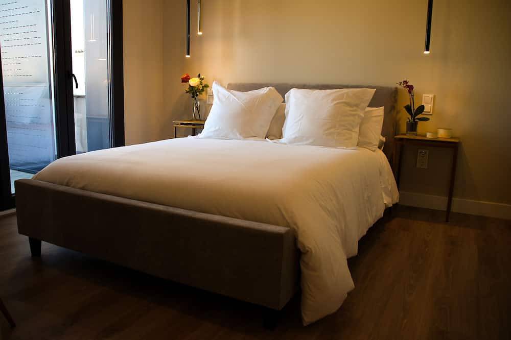 Entire apartment, Bico De Rodas A Rural Luxury.. Apt 2 in Torrequemada, Cáceres Region