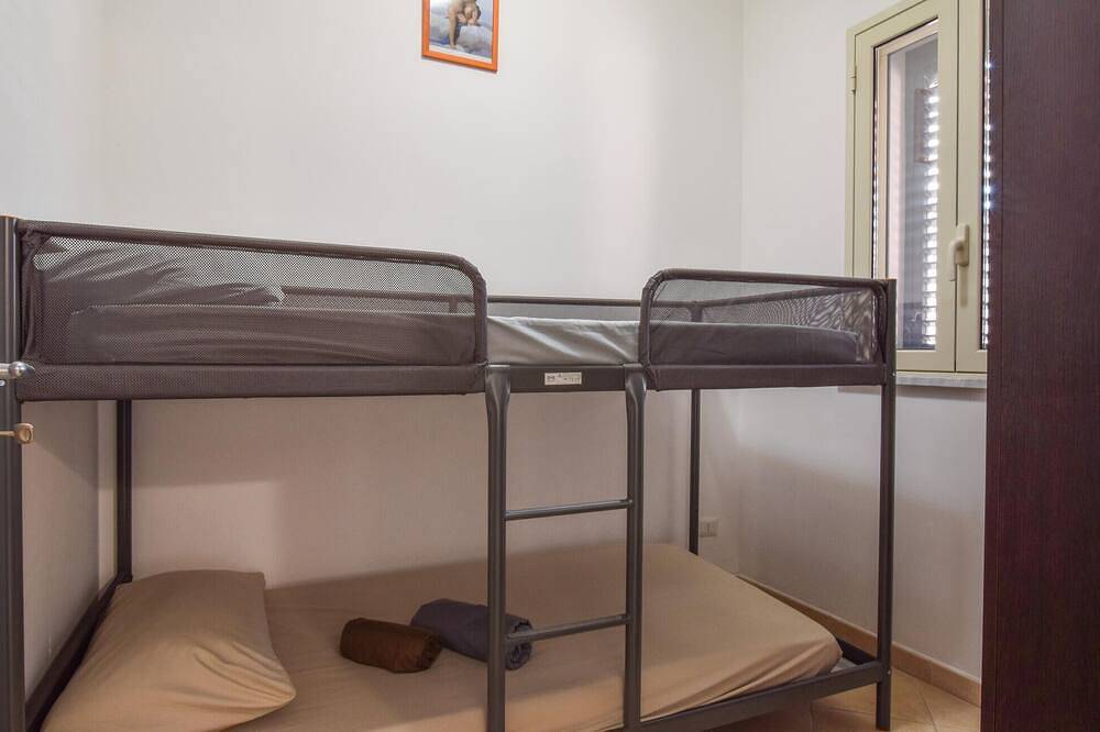 2 bedroom awesome home in Taormina in Taormina, Messina Provinz