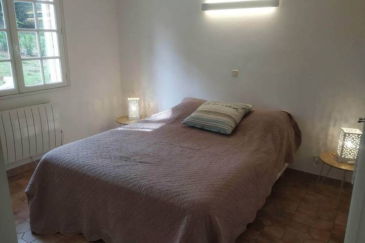 Location de vacances pour 8 personnes, avec terrasse et jardin à Puget-sur-Argens - 4