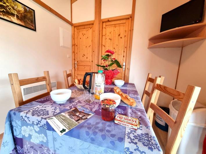 Chalet paisible, animaux admis - 4 pers. in Usson-en-Forez, Montbrison