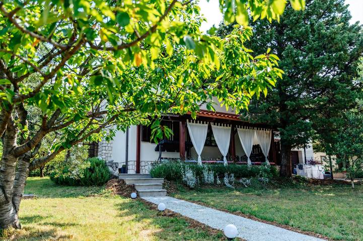 Ferienwohnung für 6 Personen, mit Garten und Terrasse, mit Haustier