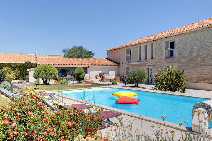 Camping pour 4 personnes, avec Jardin à Vienne (France)