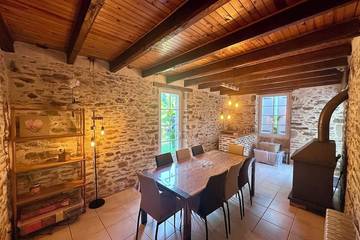 Gîte pour 7 personnes, avec jardin à Perpezac-le-Noir