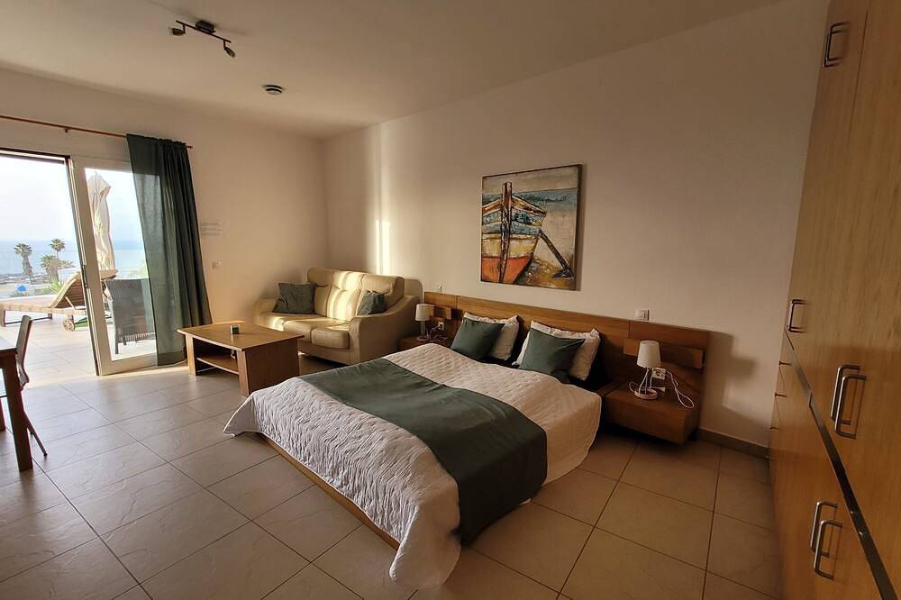 Ganze Wohnung, Moderne Unterkunft, grosser Pool, Meerblick, Sat-Tv in La Asomada, Tías