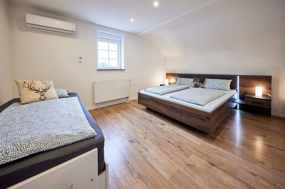 Geheel appartement, Fantastic apartment for up to 12 people - just a 10-minute walk from Europa-Park in Europa-Park, Rust