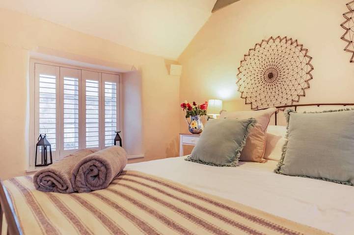 Dog friendly holiday cottage in the Cotswolds with a tranquil garden - Blenheim Cottage in Woodstock (Oxfordshire), Oxfordshire