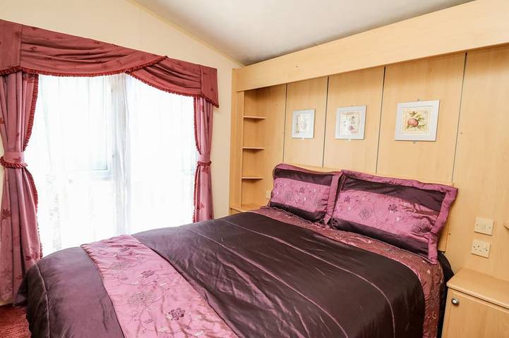 The Lodge, pet friendly, country holiday cottage in Pontyates in Carmarthenshire
