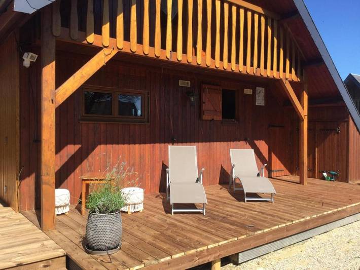 Maison de vacances pour 4 personnes, avec piscine ainsi que terrasse et vue