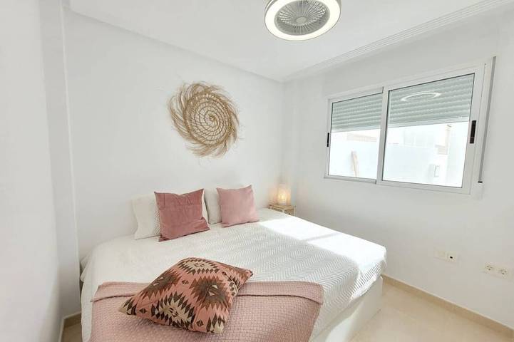 Lovely detached house with shared pool in a quiet urbanization. in San Fulgencio, Costa Blanca