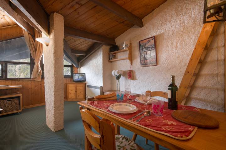 Chalet pour 2 personnes, avec balcon, adapté aux familles dans Argentière
