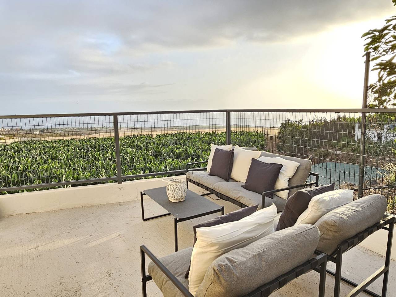 Apartamento entero, Apartamento vacacional 'Beautiful Sea View and Pool Finca 6' con vistas al mar, piscina y Wi-Fi in Adeje, Tenerife Sur