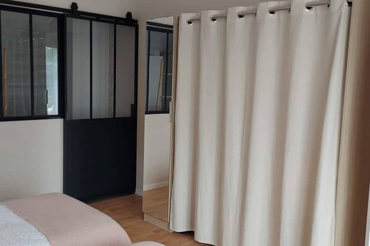 Le Mûrier single-storey house with beautiful veranda. Beautiful garden. in Gramat, Parque Natural Regional Causses du Quercy