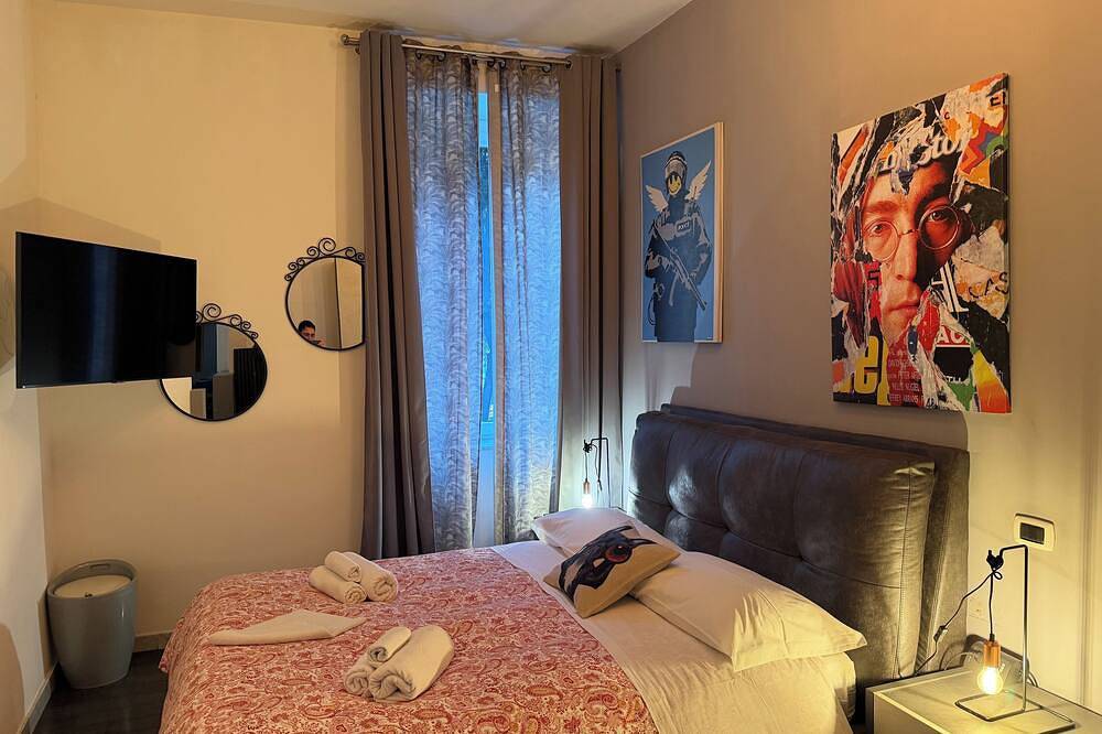Ganze Wohnung, New Modern 6Br Apt in der Nähe von Colosseo in Rom, Rom Provinz