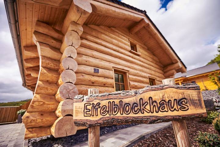 Ferienhaus für 4 Personen, mit Terrasse und Sauna sowie Ausblick in Mendig