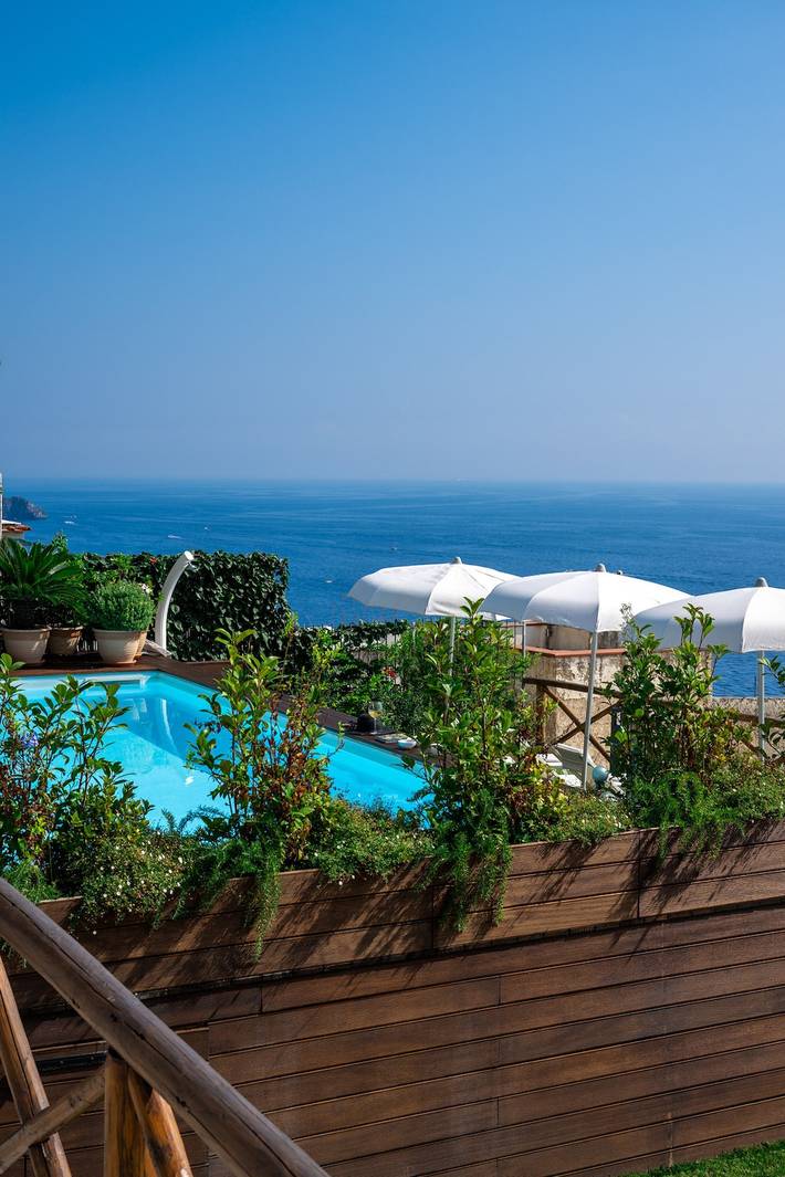 Casa vacanza per 10 persone, con giardino e balcone in Praiano