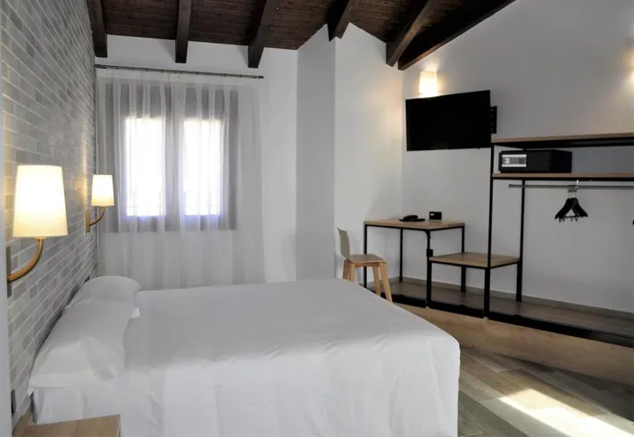 Hotel para 2 personas, con terraza, Se admiten mascotas - 1