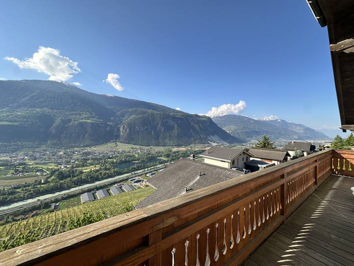 Gîte pour 6 personnes, avec balcon à Lens (Suisse)