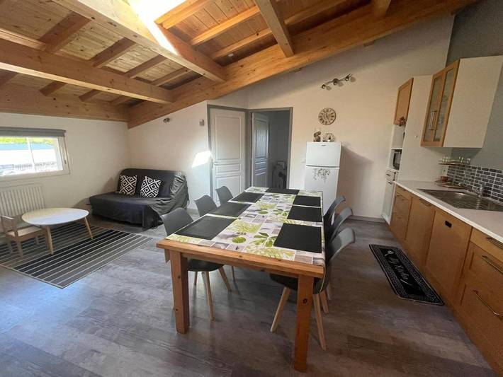 Location de vacances pour 7 personnes, avec jardin et vue à Saint-Jean-Chambre