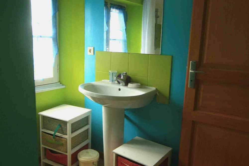 Chambre chez l'habitant in Théza, Côte méditerranéenne (France)