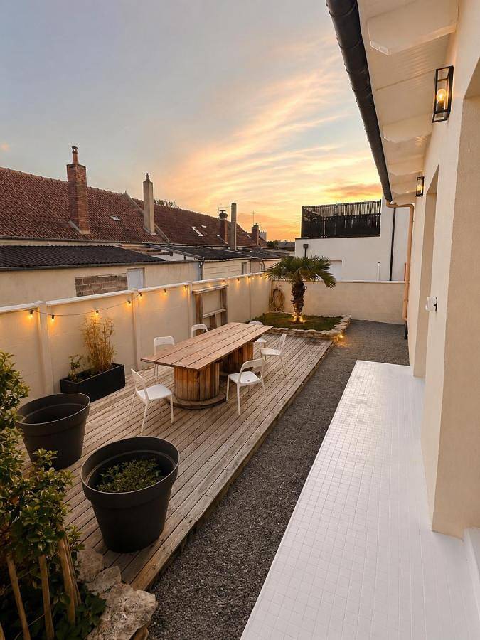 Location de vacances pour 4 personnes, avec Terrasse ainsi que Jardin et Vue à Fleury-sur-Orne