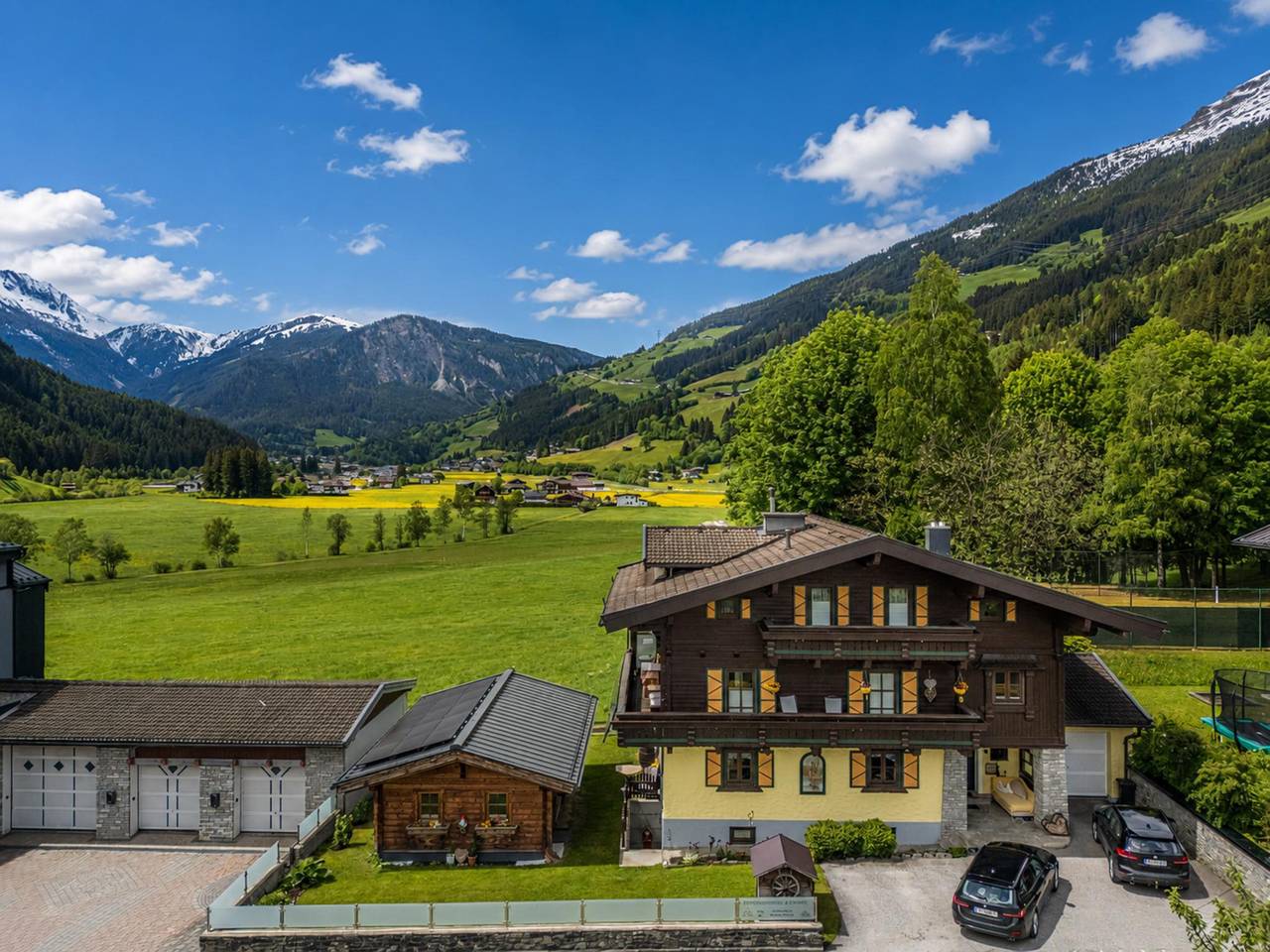 Ganze Wohnung, Urige Gemütlichkeit in den Bergen mit Terrasse in Pinzgau