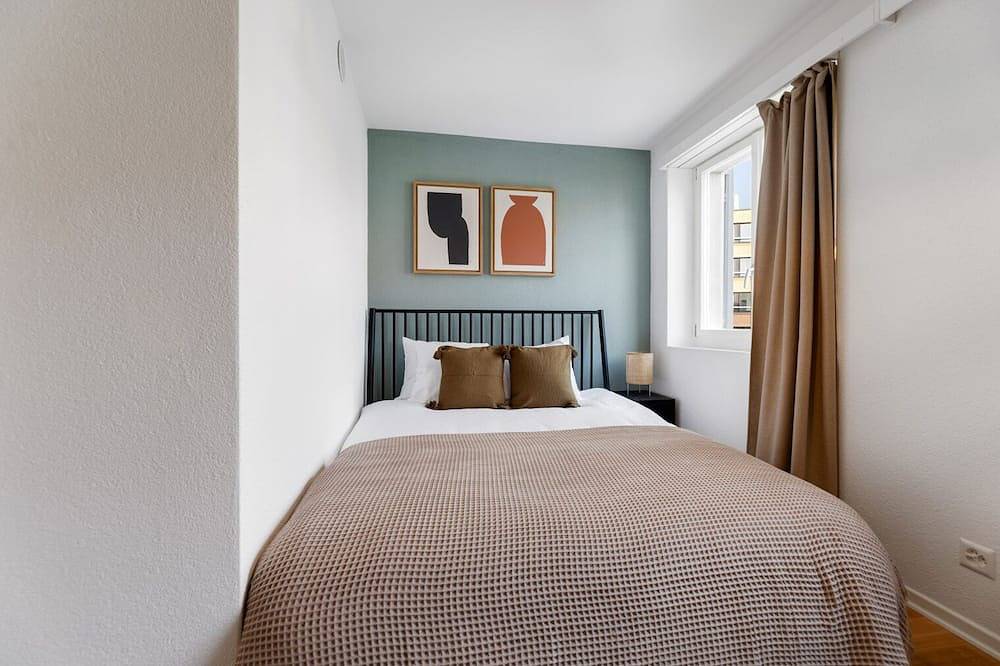 Apartamento entero, Ideal Oerlikon 3.5 Room w/ Storage, 1min to Train Station, by Blueground in Zürich 50 Oerlikon, Zúrich