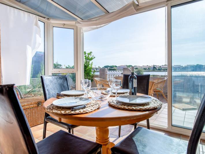 Ferienhaus für 4 Personen, mit Terrasse und Garten in Les Ayguades