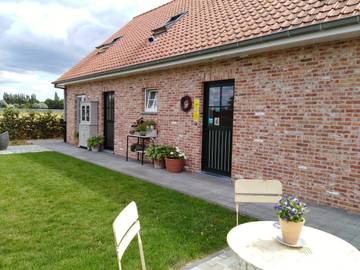 Chambre d’hôte pour 2 personnes, avec vue ainsi que jardin et piscine dans Langemark