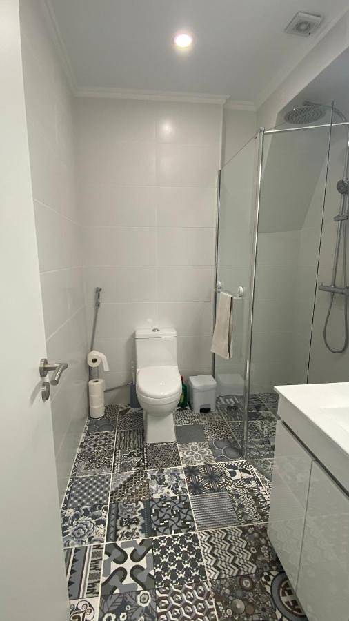 Apartamento inteiro, One-Bedroom Apartment in Halbinsel von Setúbal