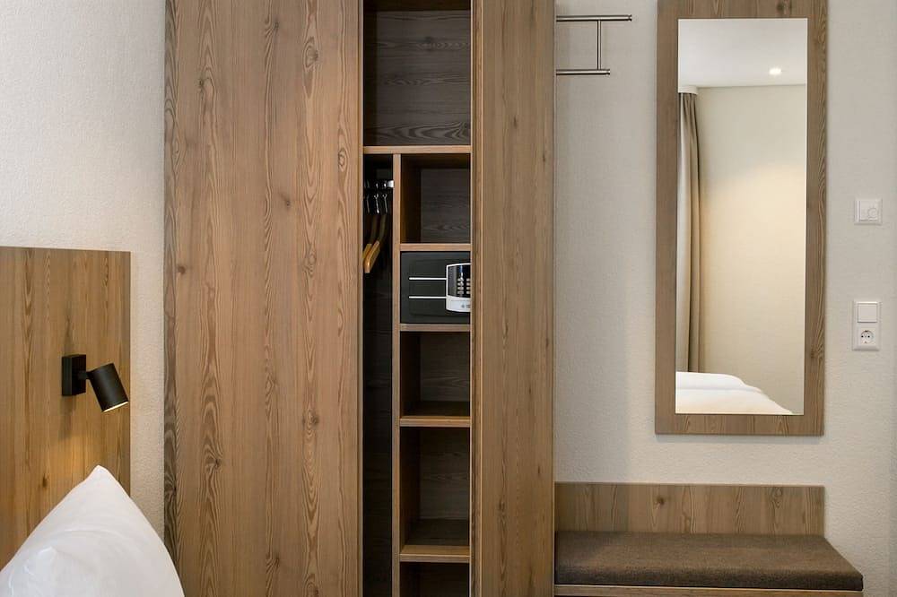 Ganze Wohnung, Ferienwohnung 55m² Eg - komfort - Terrasse - nähe Hotel in Laufenburg, Hochschwarzwald