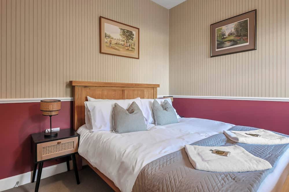 Pools Cottage 5 - The Racquet Room in Warwickshire