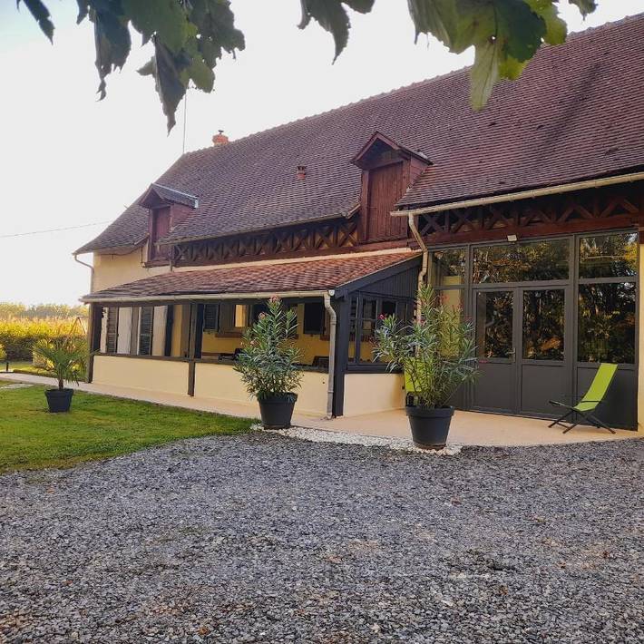 Location de vacances pour 4 personnes, avec Terrasse ainsi que Jardin et Vue à Gehée