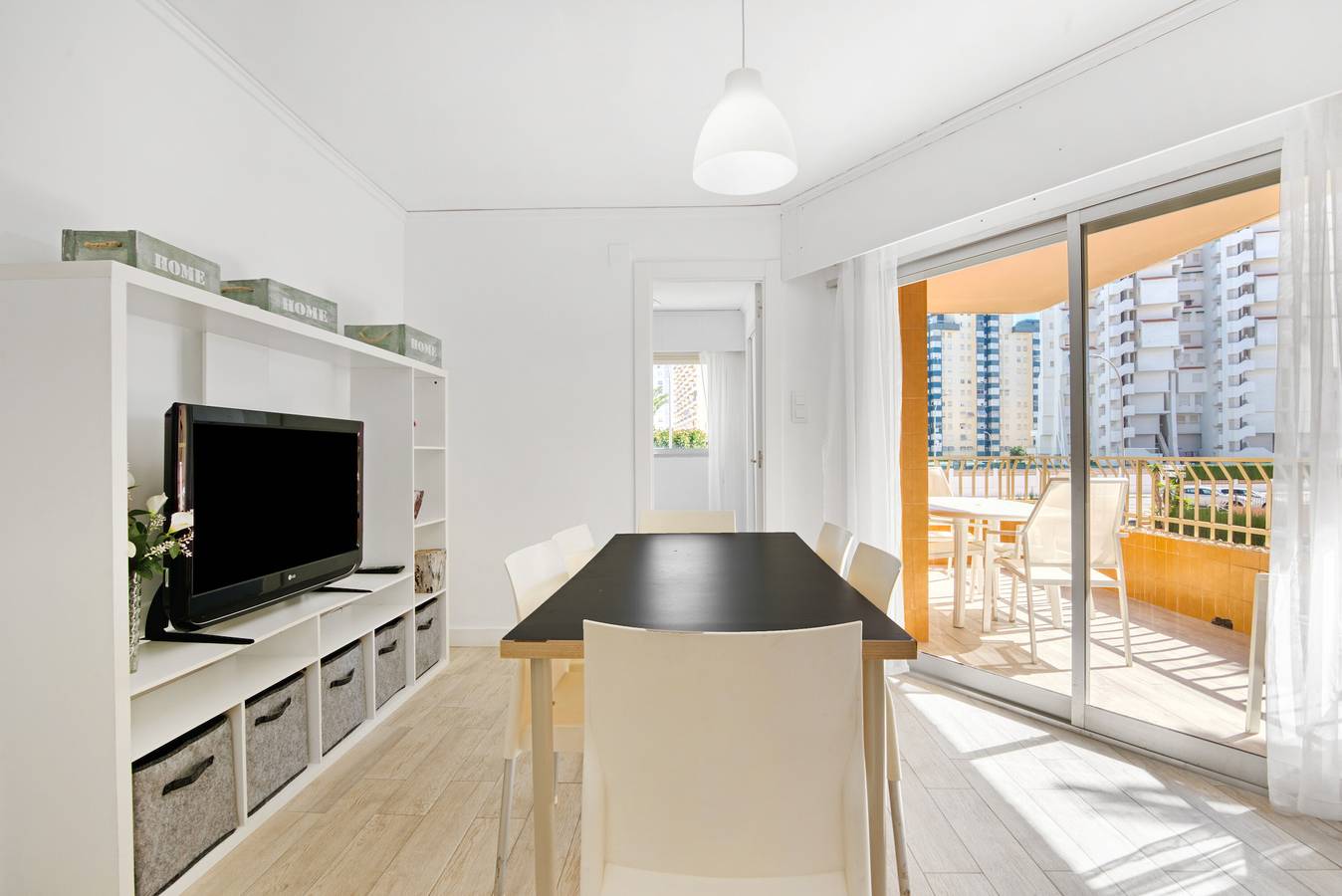 Apartamento entero, Apartamento 'Roma' con piscina compartida, Wi-Fi y aire acondicionado in Playa de Gandía, Costa de Valencia
