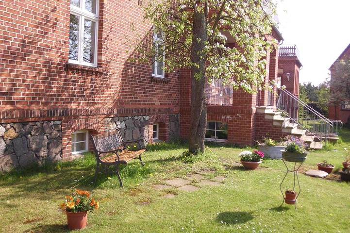 Bauernhof für 2 Personen, mit Garten und Terrasse in Prignitz