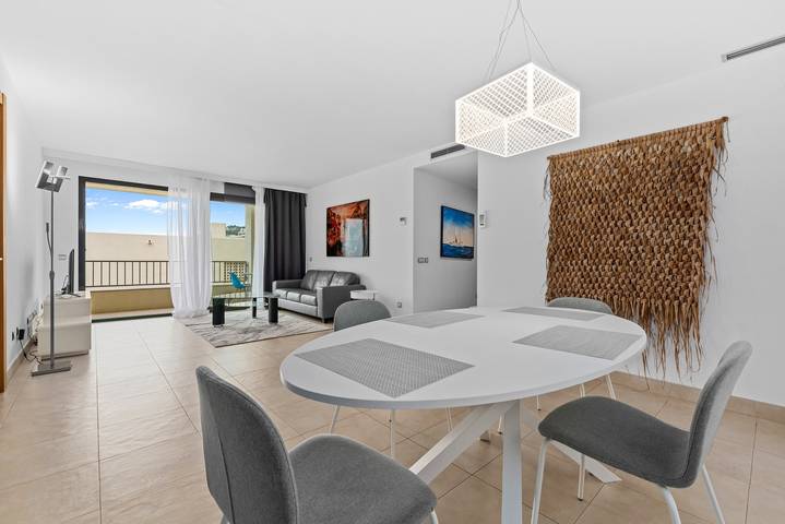 Entire apartment, Apartment 'Luxury Marbella Spa Resort with Sea View, Wi-Fi and Air Conditioning in Samara Resort, Marbella
