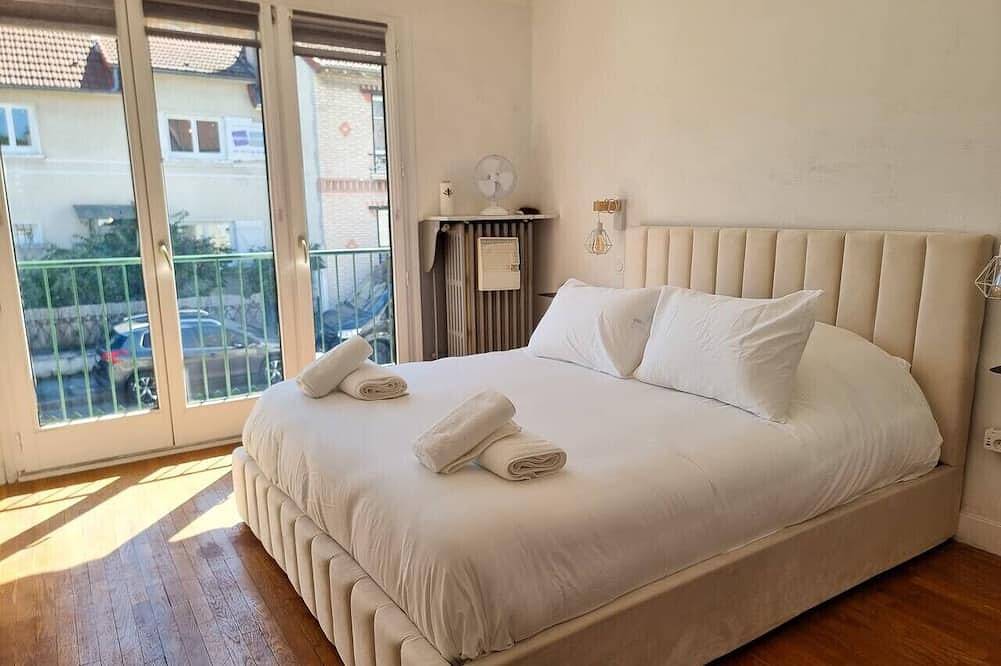Completely renovated house with terrace and garden in Maisons-Alfort, Val-de-Marne