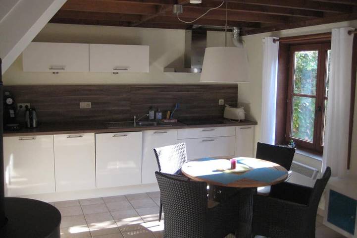 Ferienhaus für 4 Personen, mit Garten und Pool in Bredene