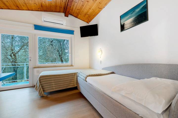 Ferienwohnung für 4 Personen, mit Garten und Seeblick, mit Haustier in Brenzone - 2