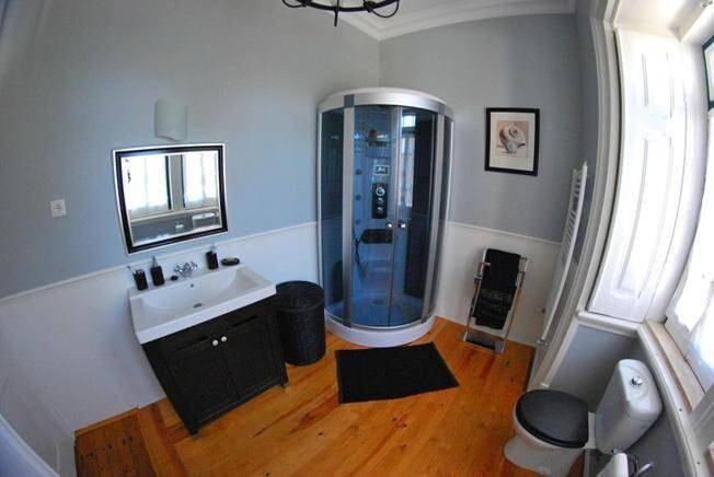Apartamento de férias inteiro, Double Room with Garden View in Ramalhal, Distrito de Lisboa