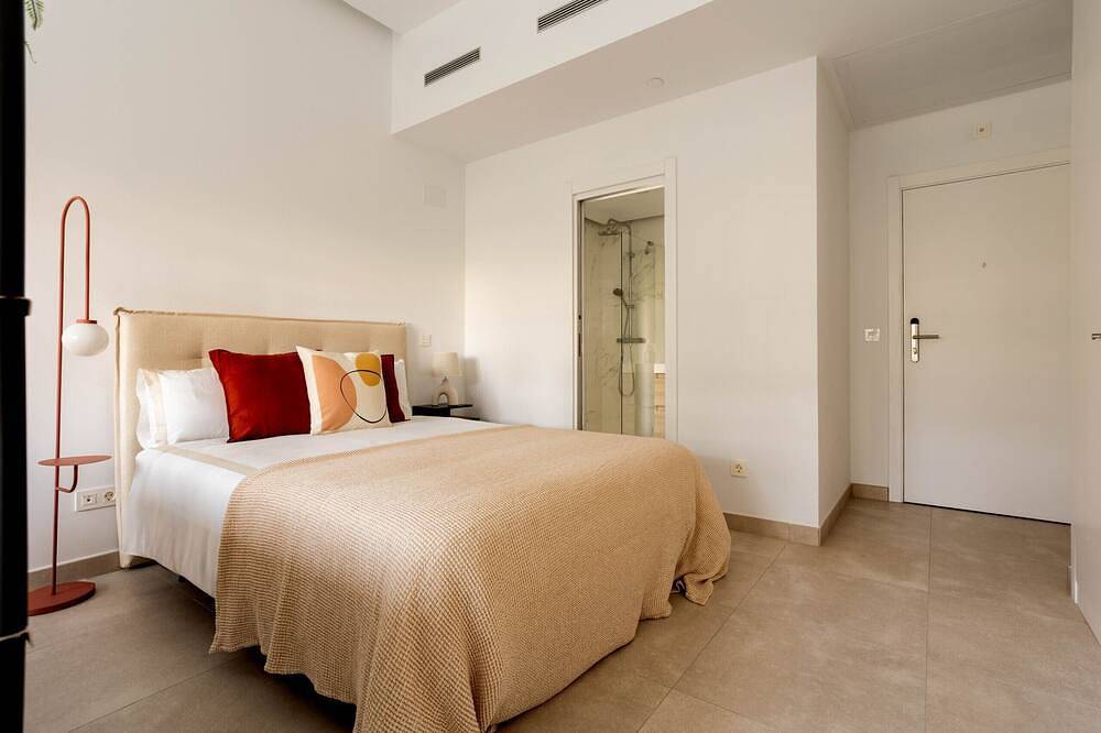 Entire apartment, Newmad I apartment in Madrid in Arganzuela, Madrid