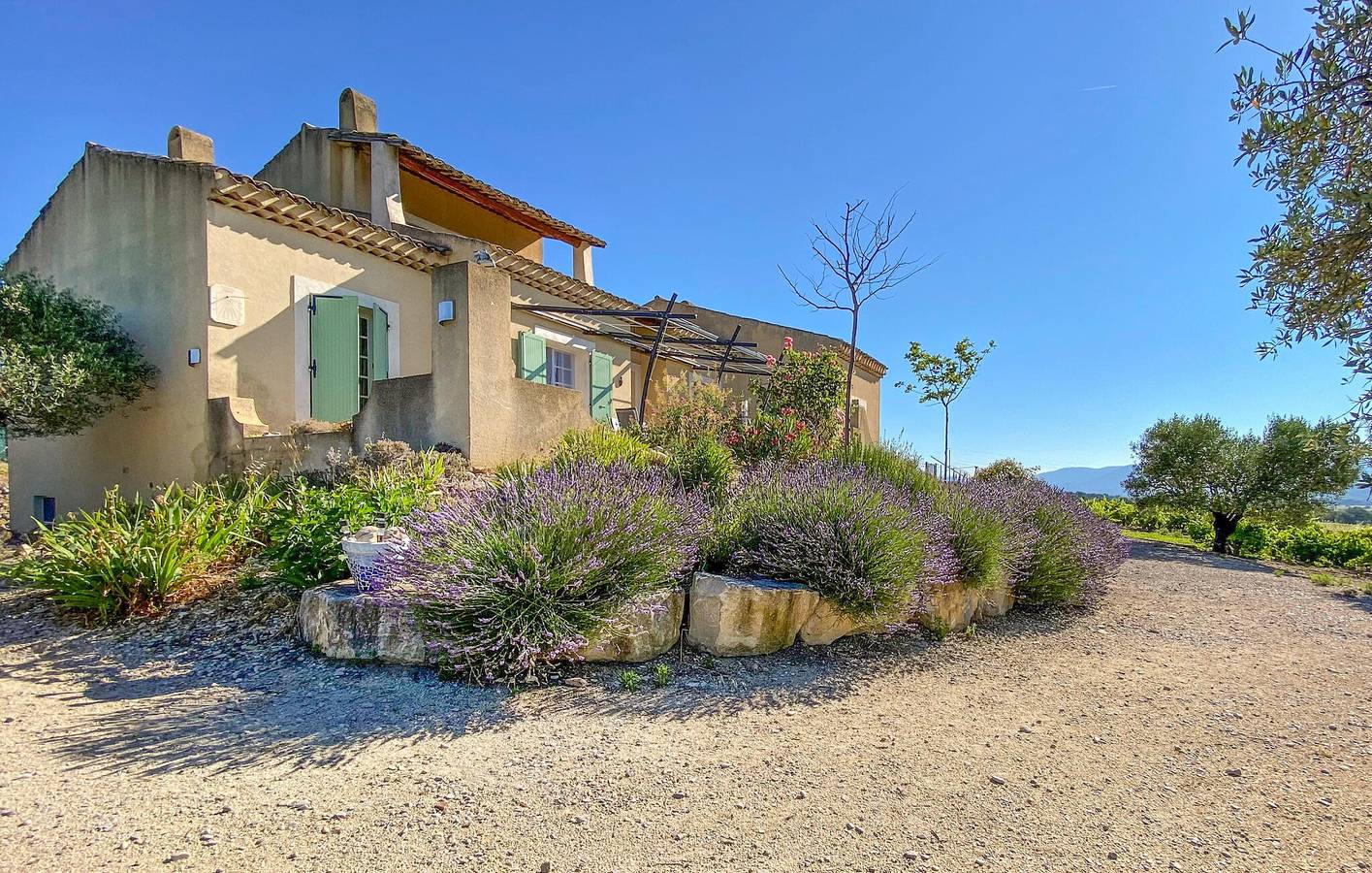 Apartamento de 220 m2 con piscina exterior e Internet cerca de L'Eygues in Saint-Maurice-sur-Eygues, Región de Nyons