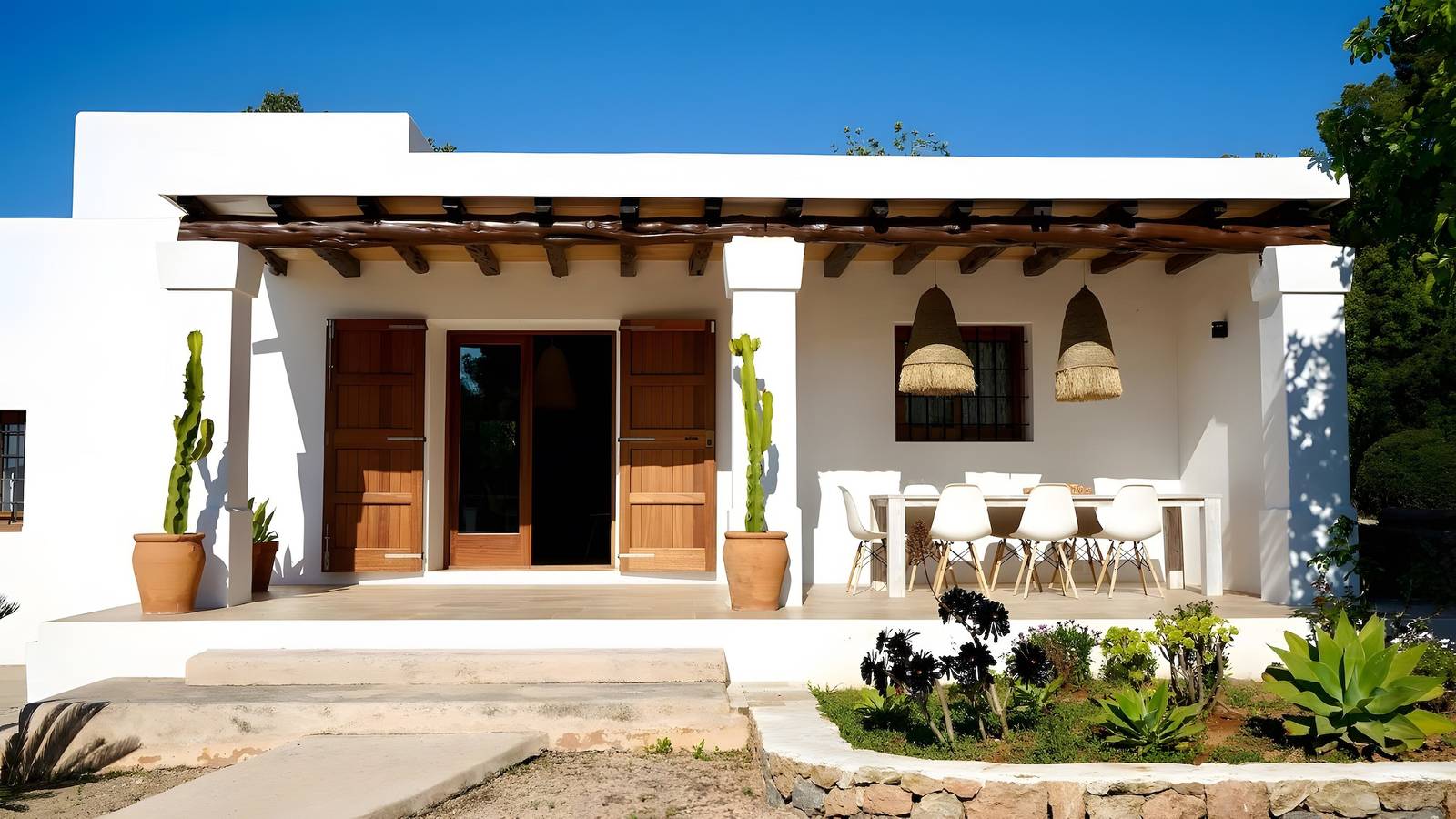Villa 'Cas Berris' con Vista Mare, Wi-Fi e Aria Condizionata in Sant Josep de sa Talaia, Ibiza Sud