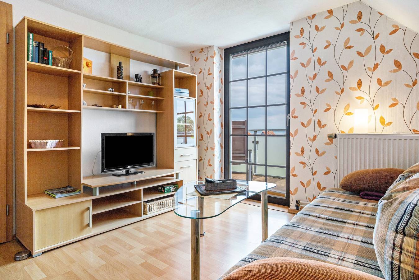 Ganze Wohnung, Ferienwohnung 'Tollensesee' mit Seeblick, Gemeinschaftsterrasse und Wi-Fi in Malchin, Kummerower See