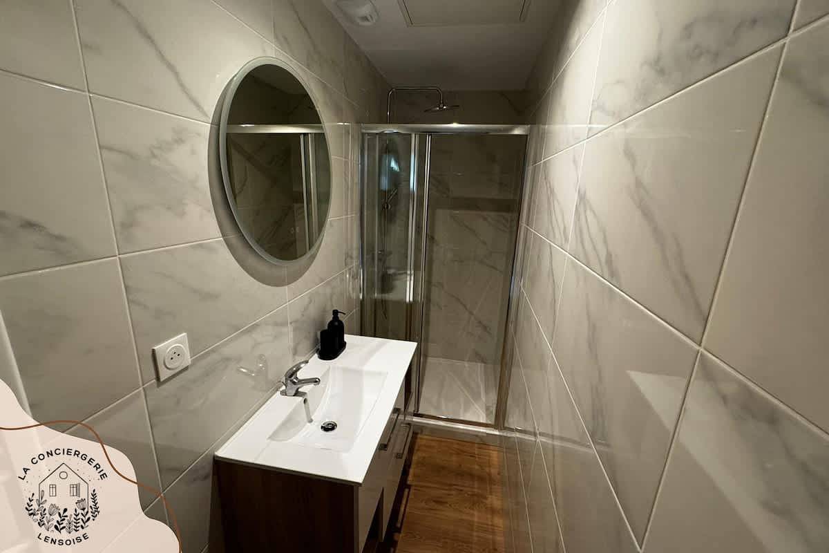 La Maison Lensoise, wifi, proche Bollaert, 8 pers in Lens, Région de Lens