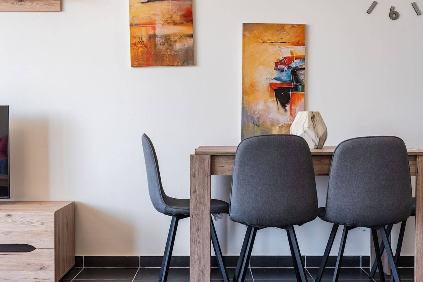 Ganze Wohnung, Ferienwohnung für 6 Personen mit Pool in Shënkoll, Lezhë