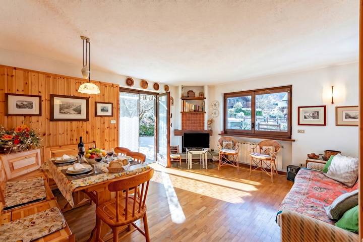Apartamento entero, Family Apartment Steps From Ski Lifts in Dolonne, Courmayeur